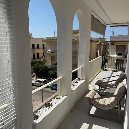Lägenhet Due Passi Dal Mare-angela's Marina di Ragusa