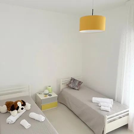 Due Passi Dal Mare-angela's Appartement *