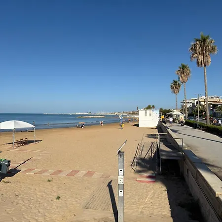 Due Passi Dal Mare-angela's *