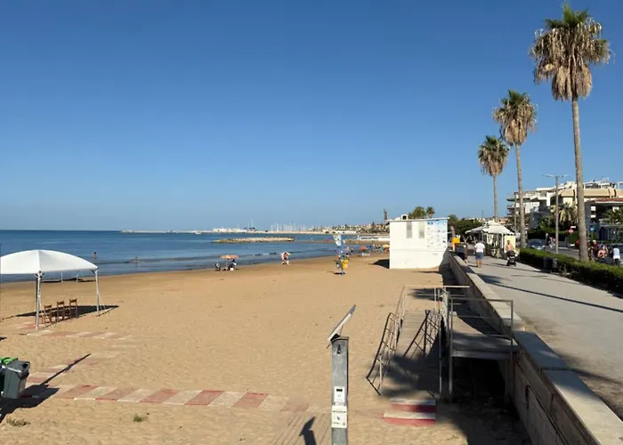 Due Passi Dal Mare-angela's *